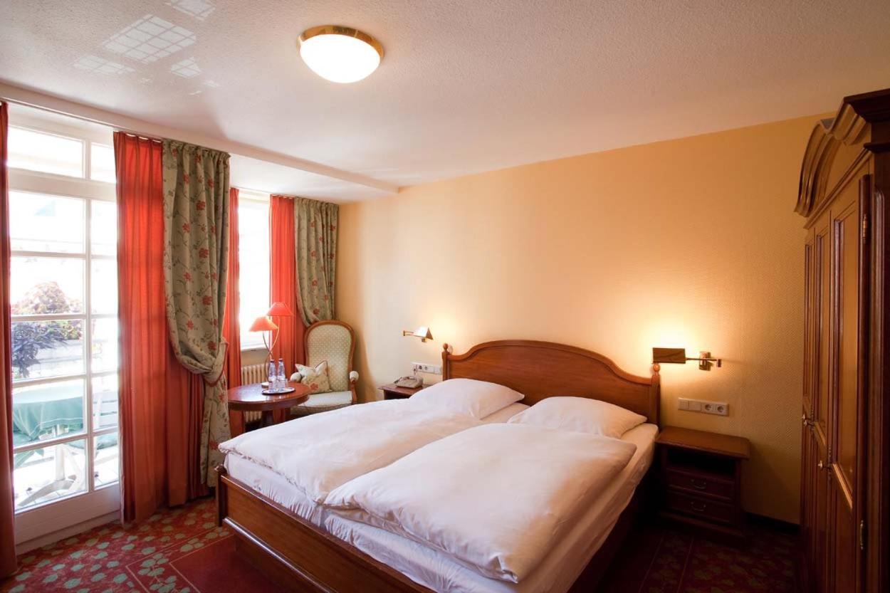 Hotel Karpfen Ебербах Екстер'єр фото